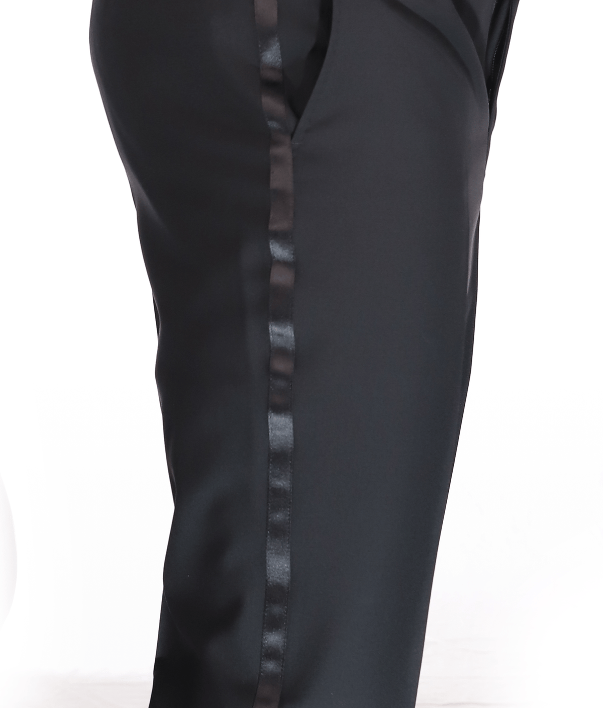 Men's Black Peak Lapel Wool Regular Fit Tuxedo – view 4